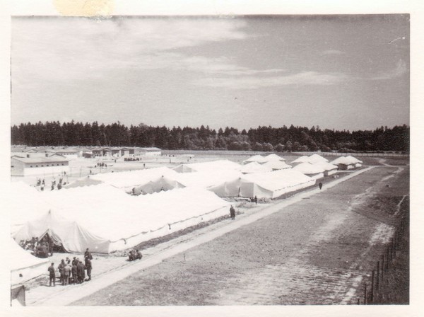 Zelte - tents - tentes