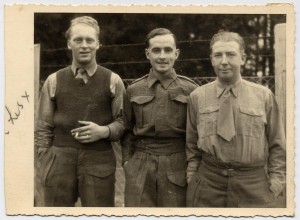 Les Ing on right with two other POWs